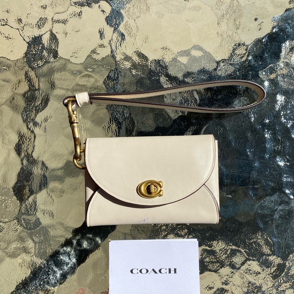 Coach Turnlock card  Holder